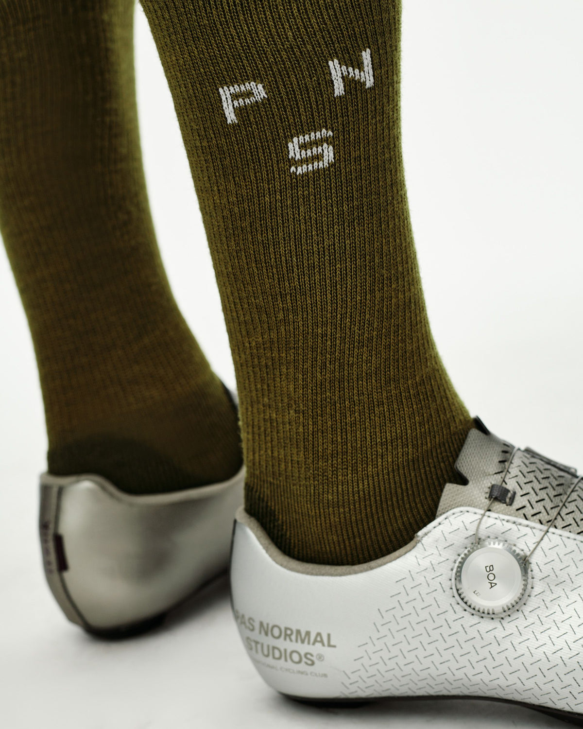 Deep Winter Wool Socks - Khaki Green