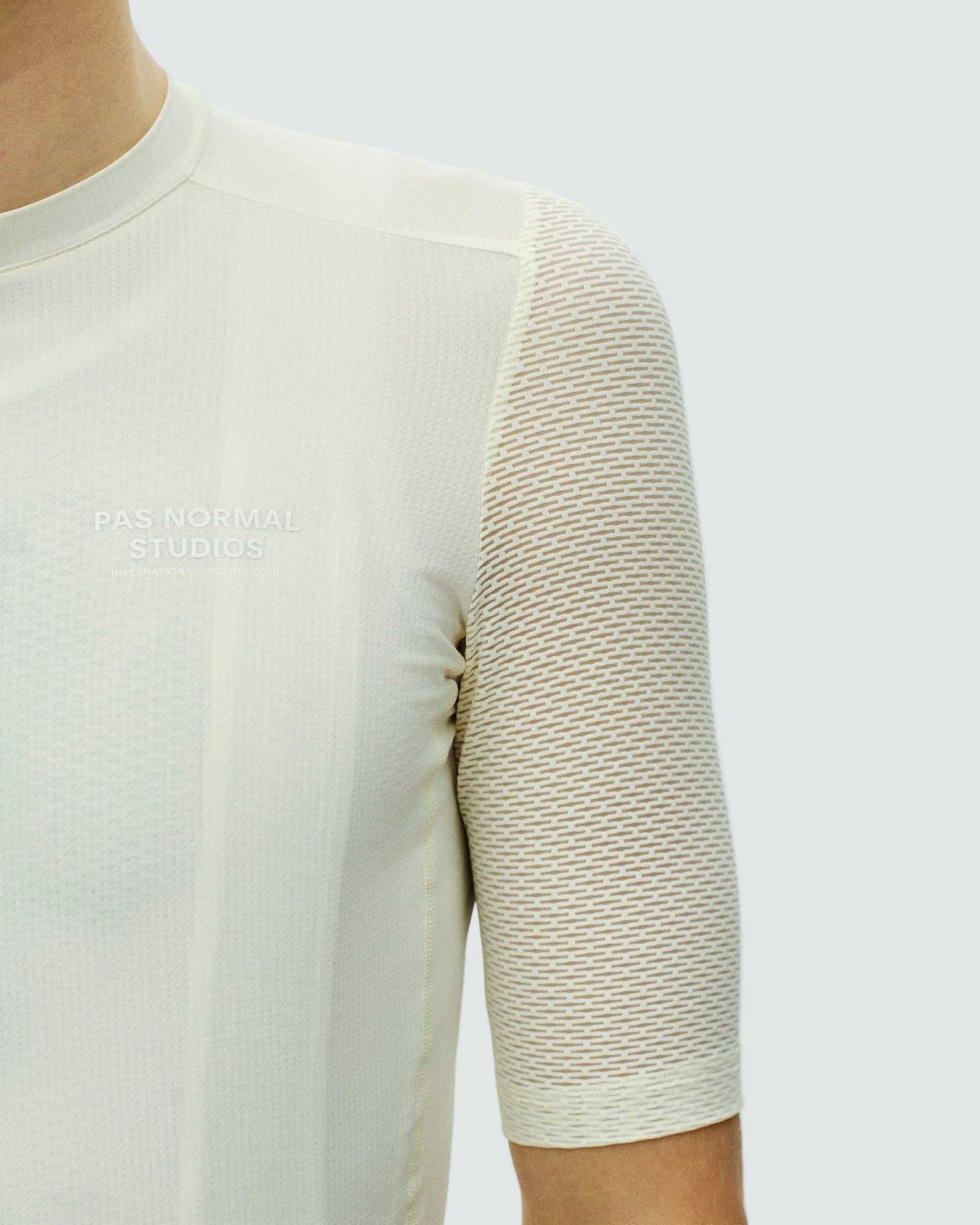 Essential Light Jersey - Off White