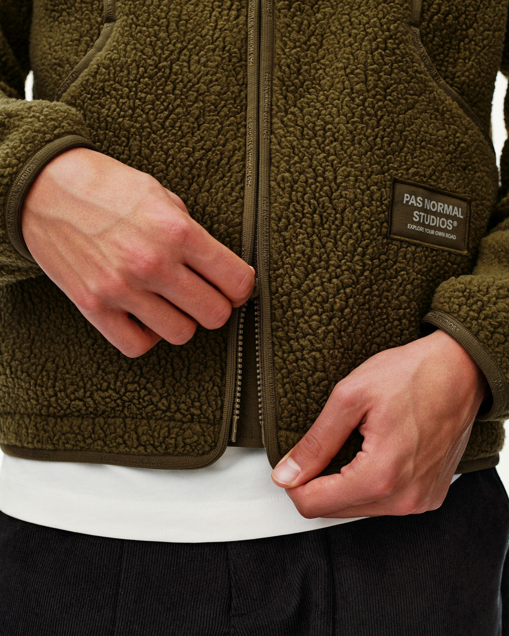 Off-Race Pile Fleece Jacket - Deep Olive