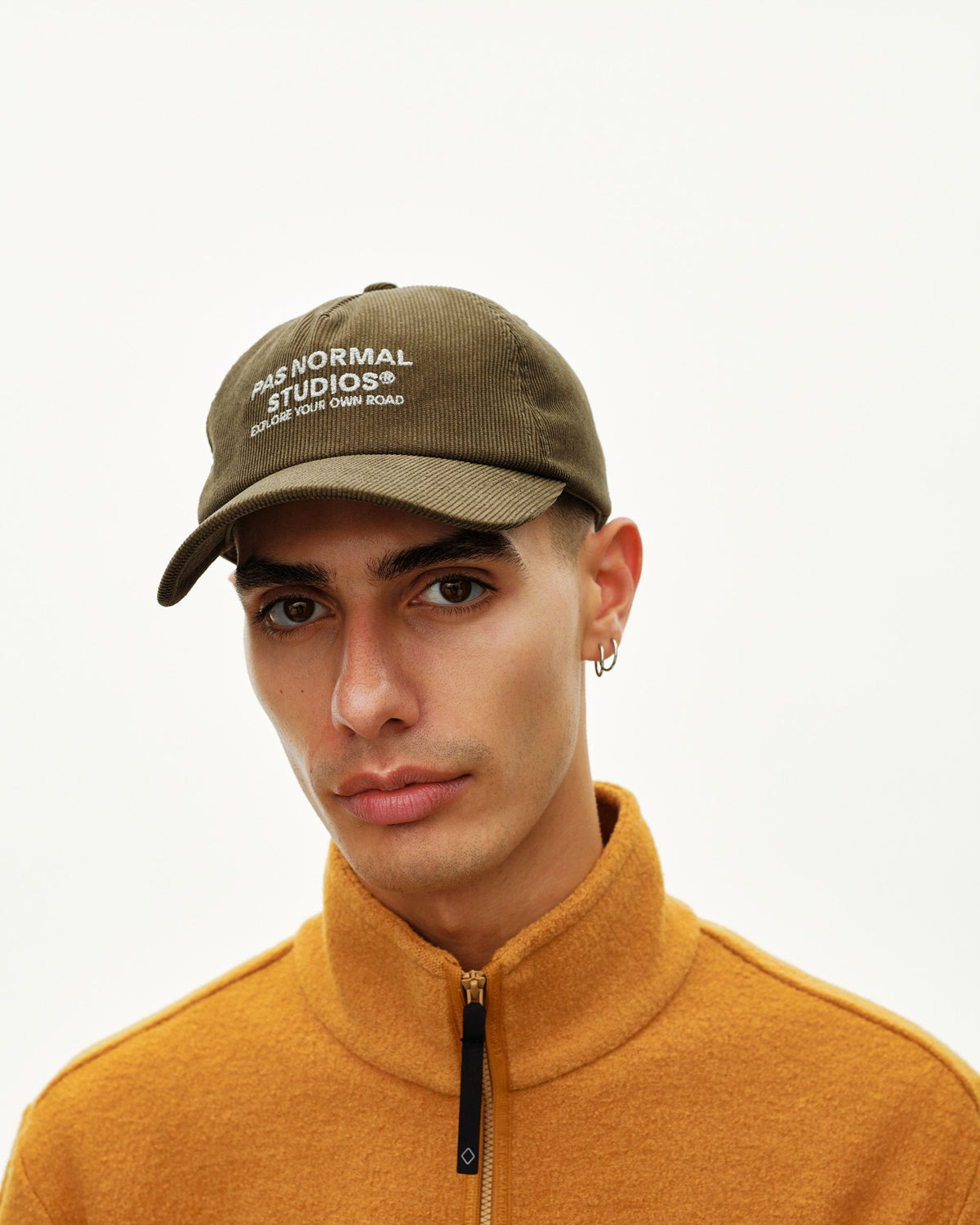 Off-Race Tech Corduroy Cap - Deep Olive