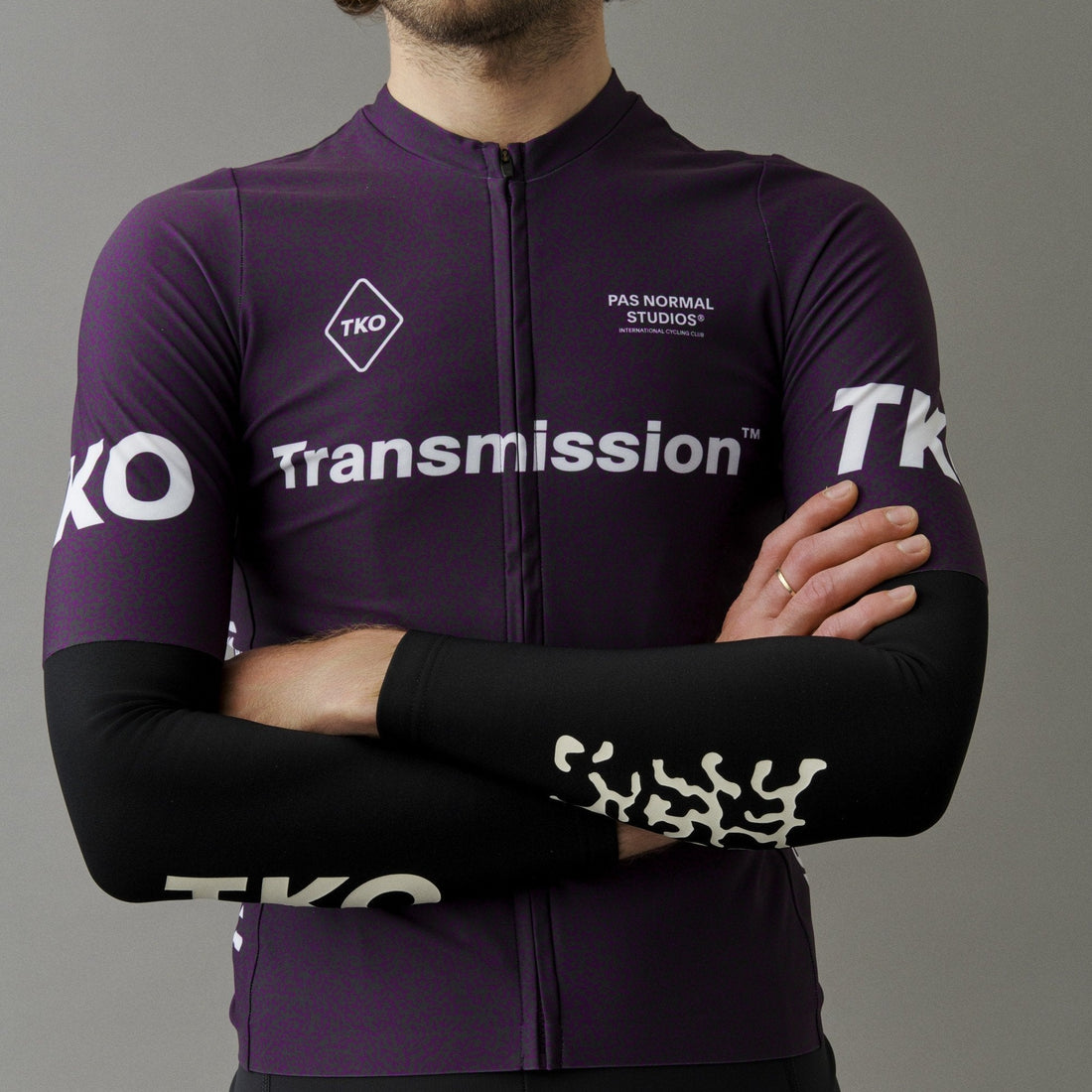 Pas Normal Studios T.K.O. Arm Warmers - Black