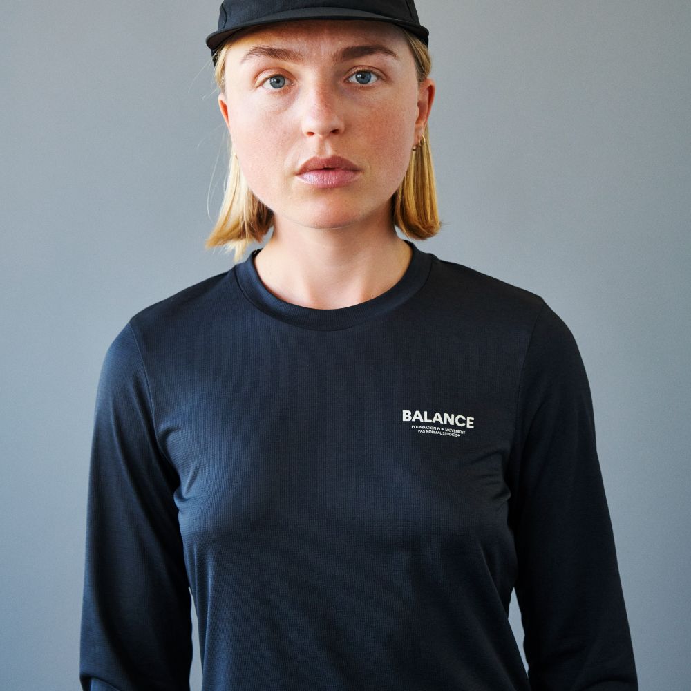 Pas Normal Studios Women's Balance Long Sleeve T-shirt - Black
