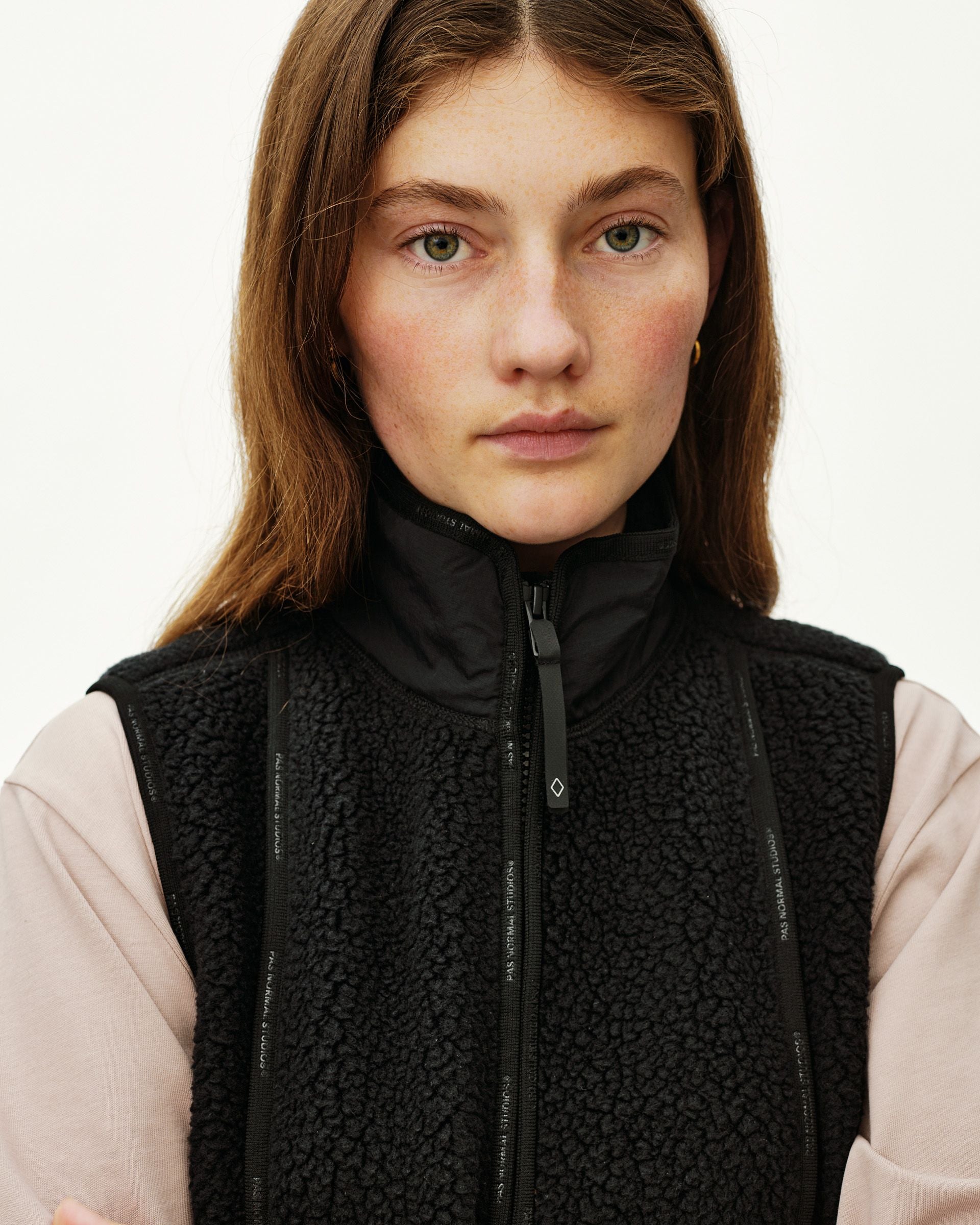 Womens Off-Race Pile Fleece Vest - Black
