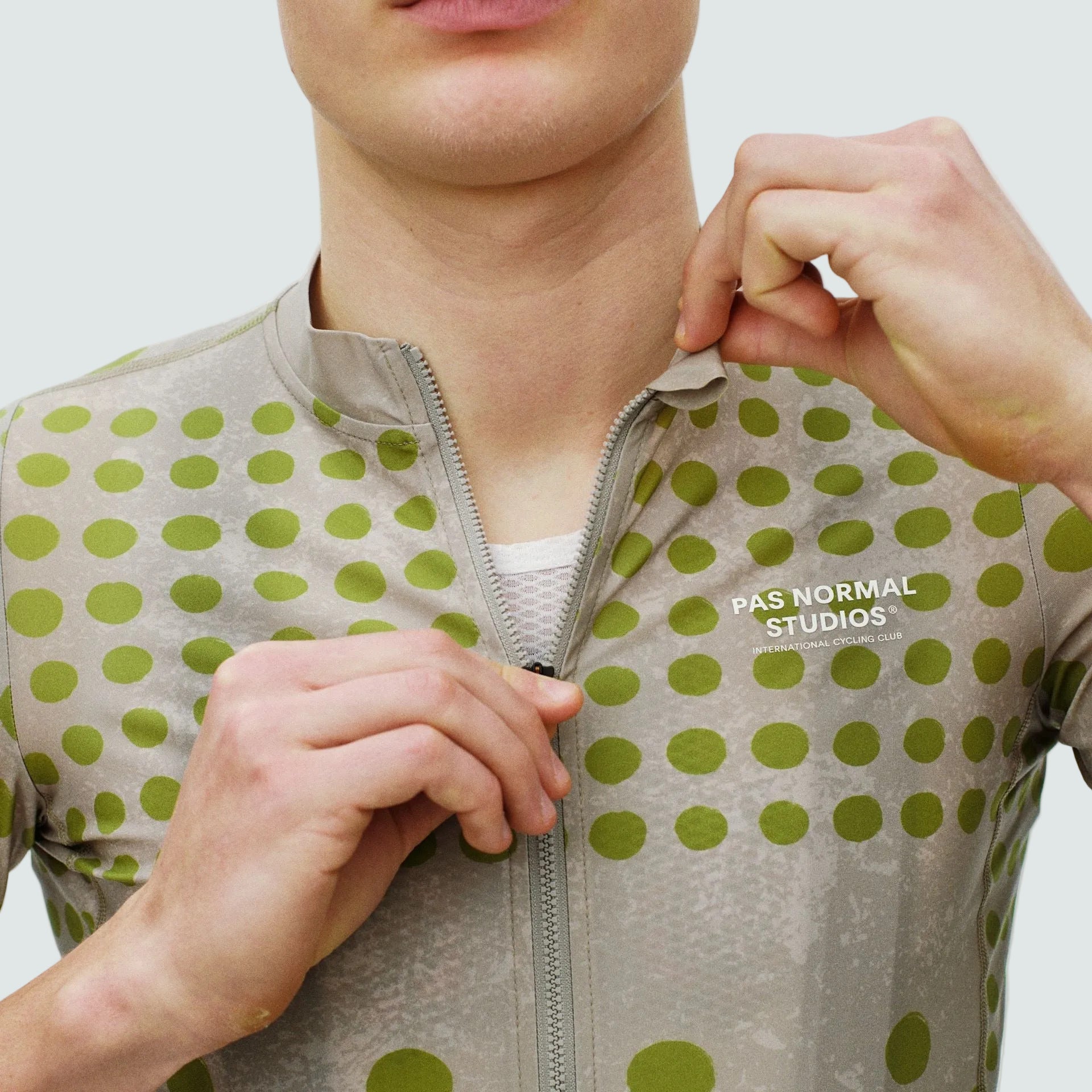 Essential Jersey - Dot Bone