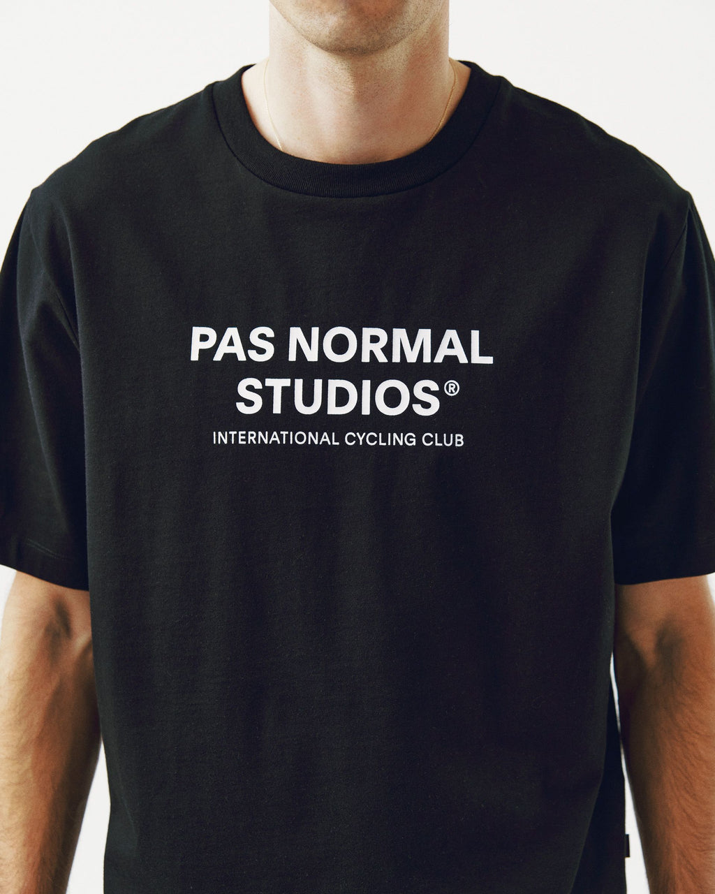 Off-Race Logo T-Shirt - Black