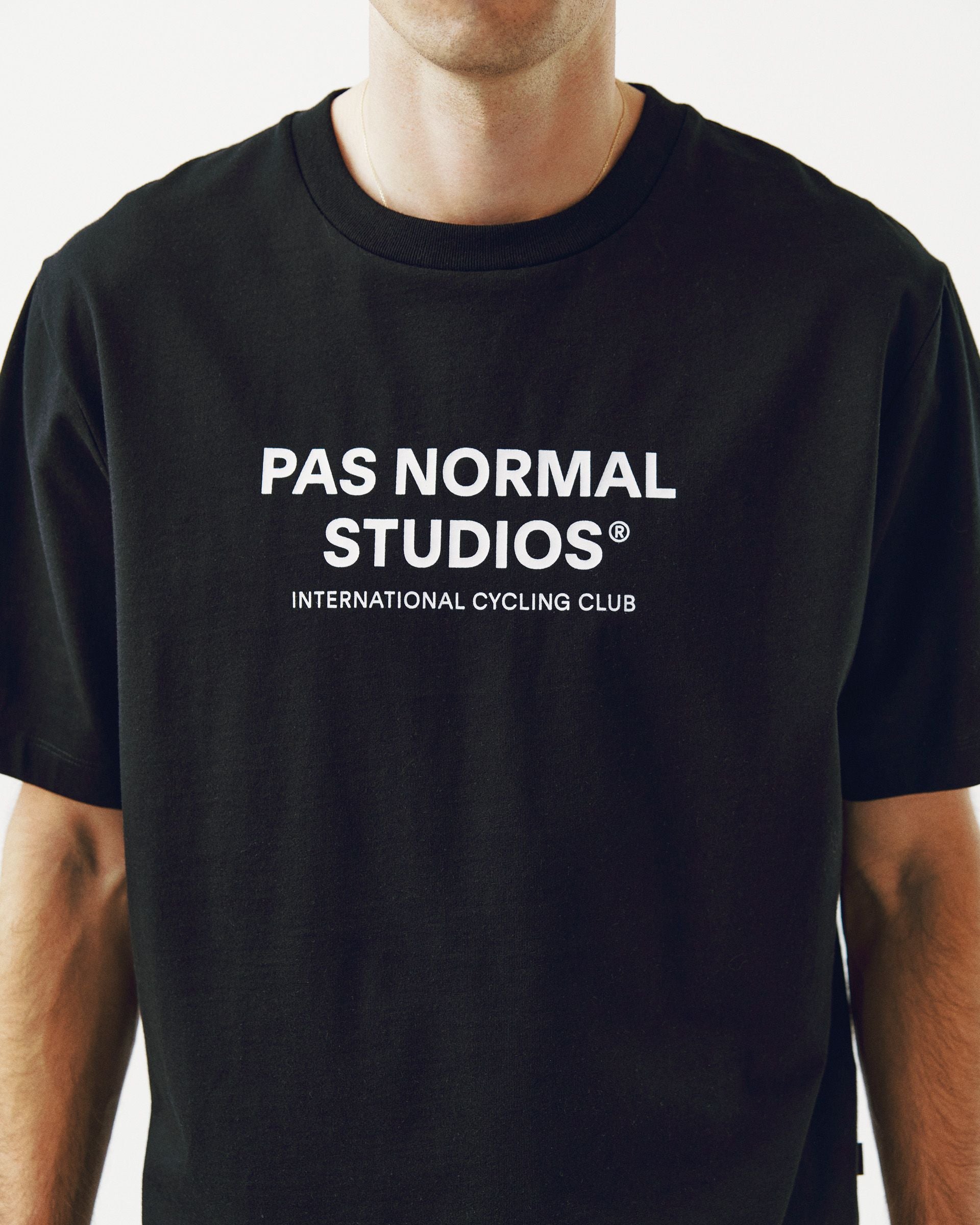 Off-Race Logo T-Shirt - Black