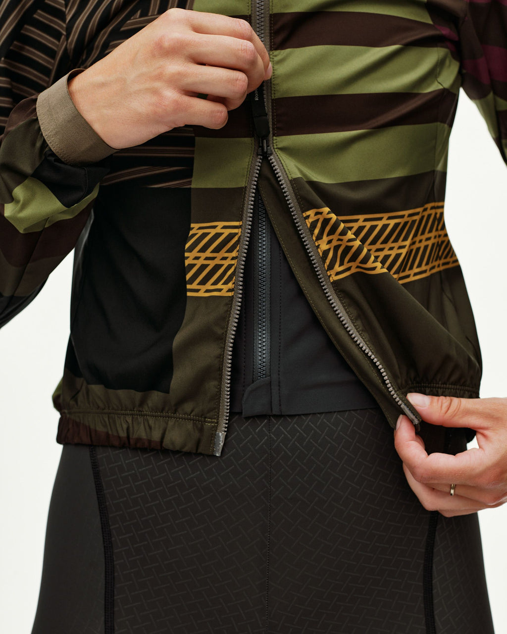 Women's Mechanism Stow Away Jacket - AOP International Green
