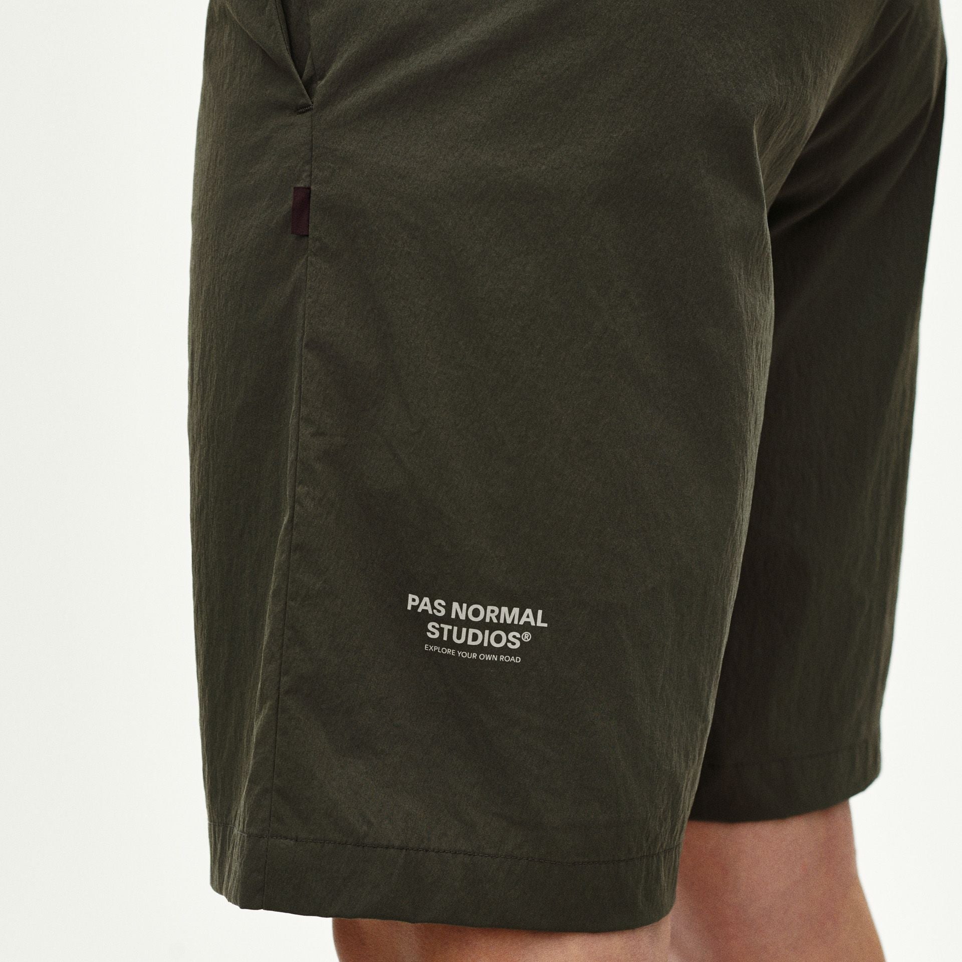 Off-Race Light Tech Shorts - Dark Grey
