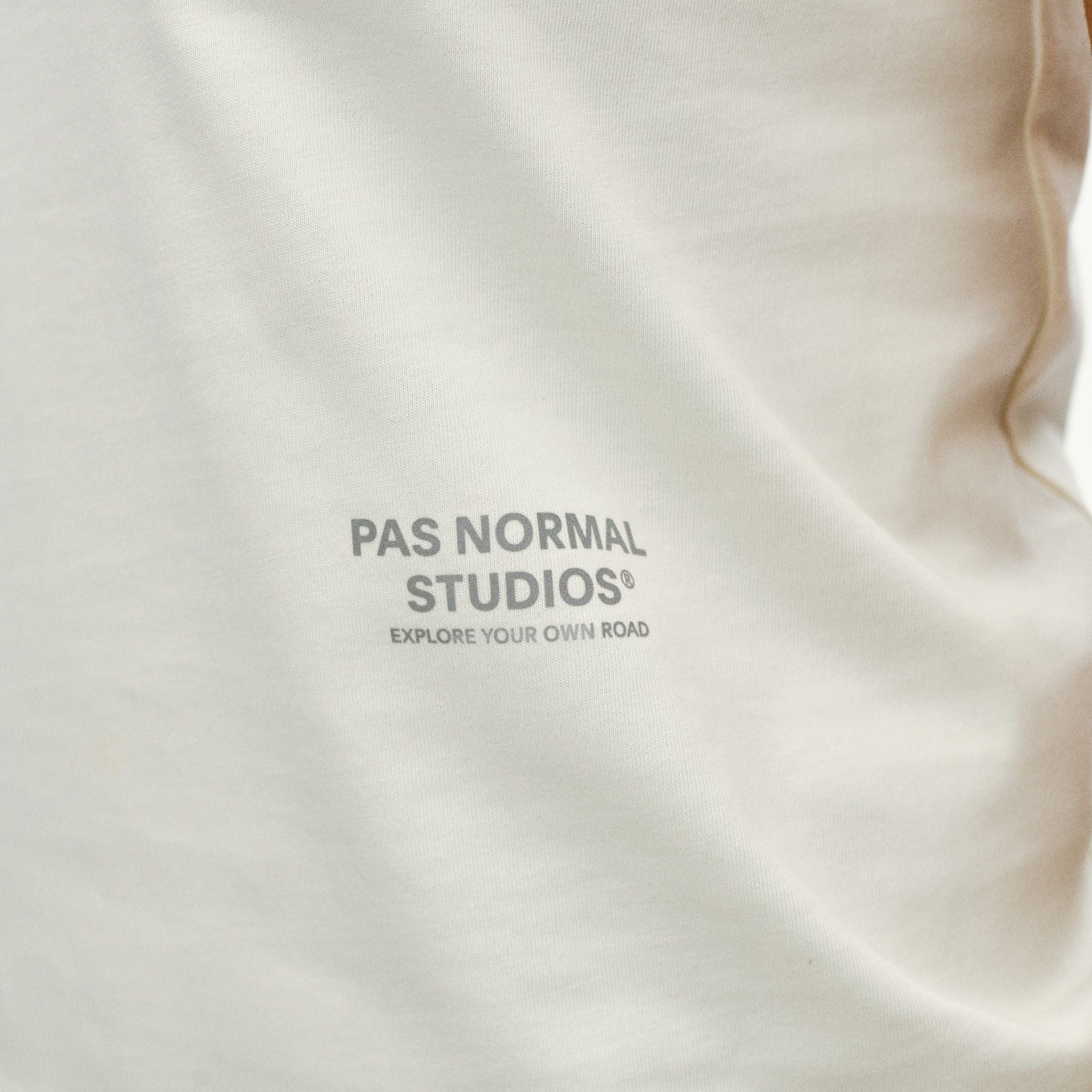 Off-Race Cotton Tech Top - Off White