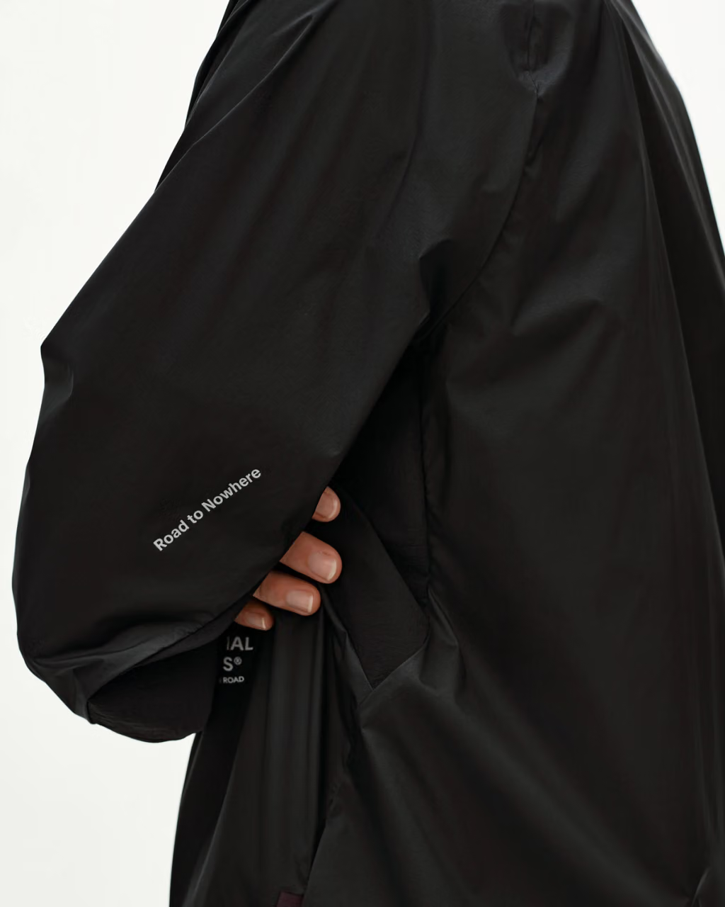 Balance Windproof Jacket - Black