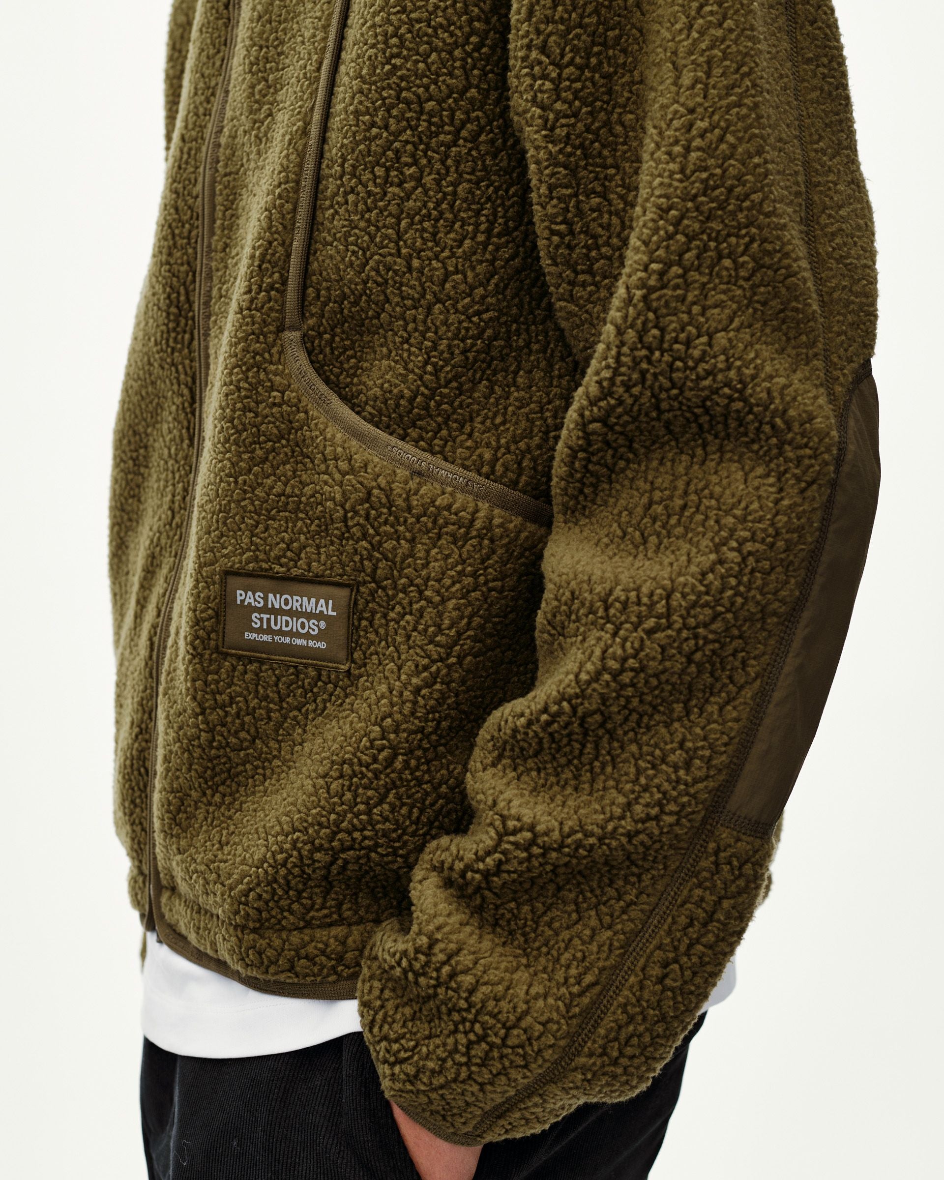 Off-Race Pile Fleece Jacket - Deep Olive