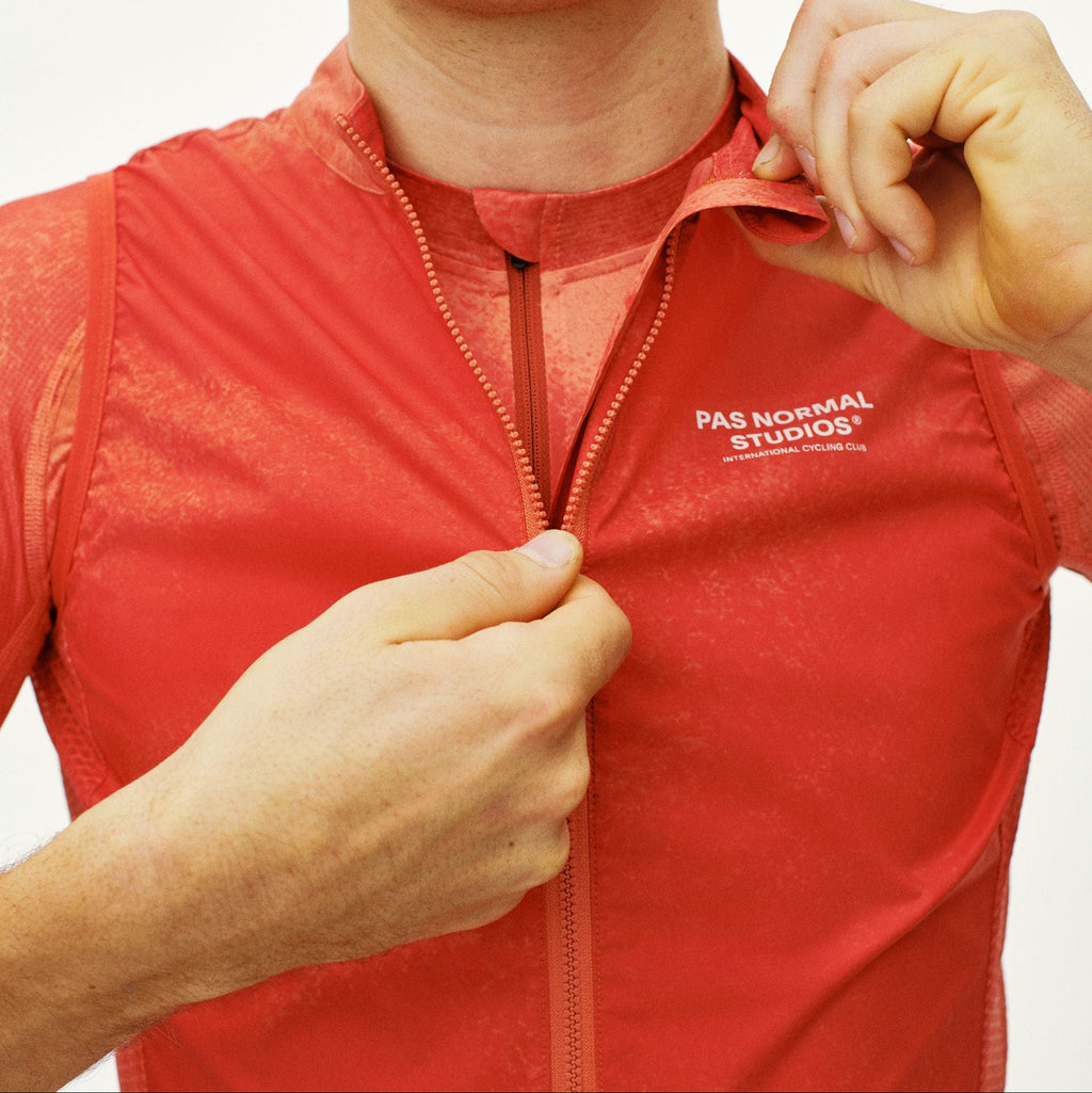 Mechanism Stow Away Gilet - AOP Hibiscus Orange