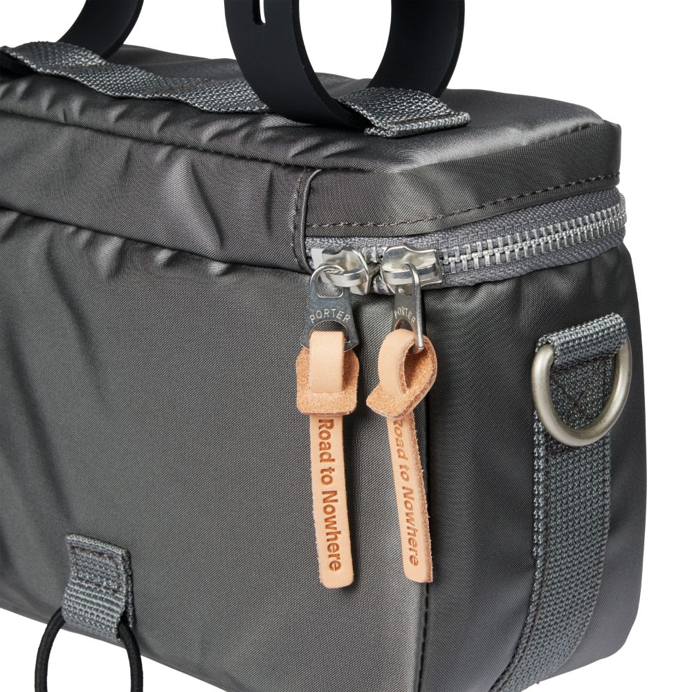 Pas Normal Studios X Porter Yoshida styrtaske - Grey