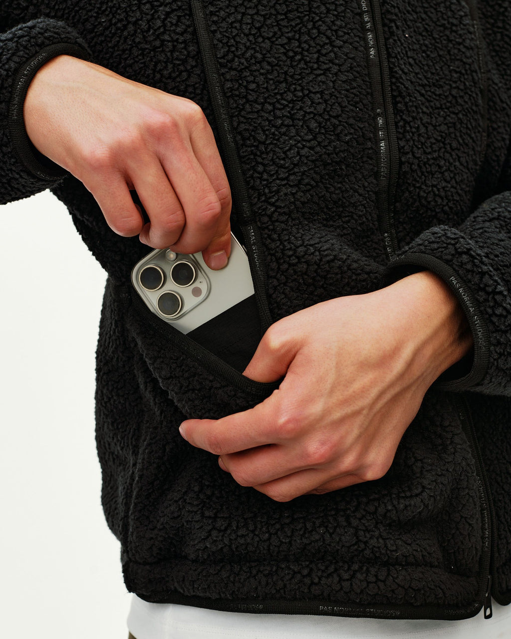 Off-Race Pile Fleece Jacket - Black