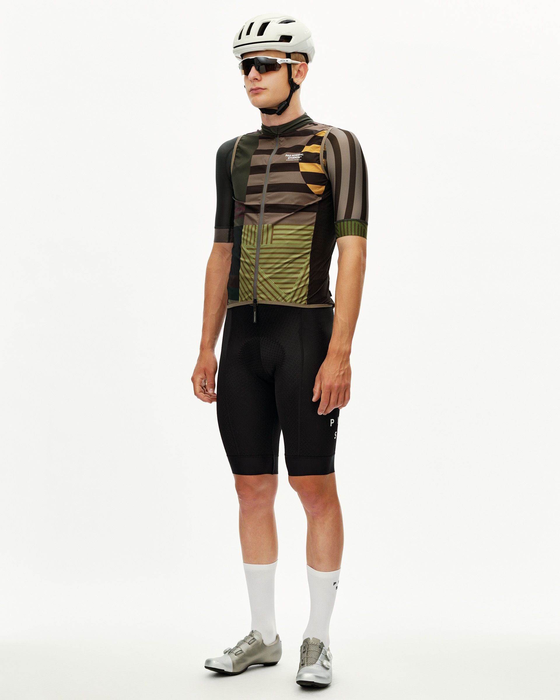 Mechanism Stow Away Gilet - AOP International Earth