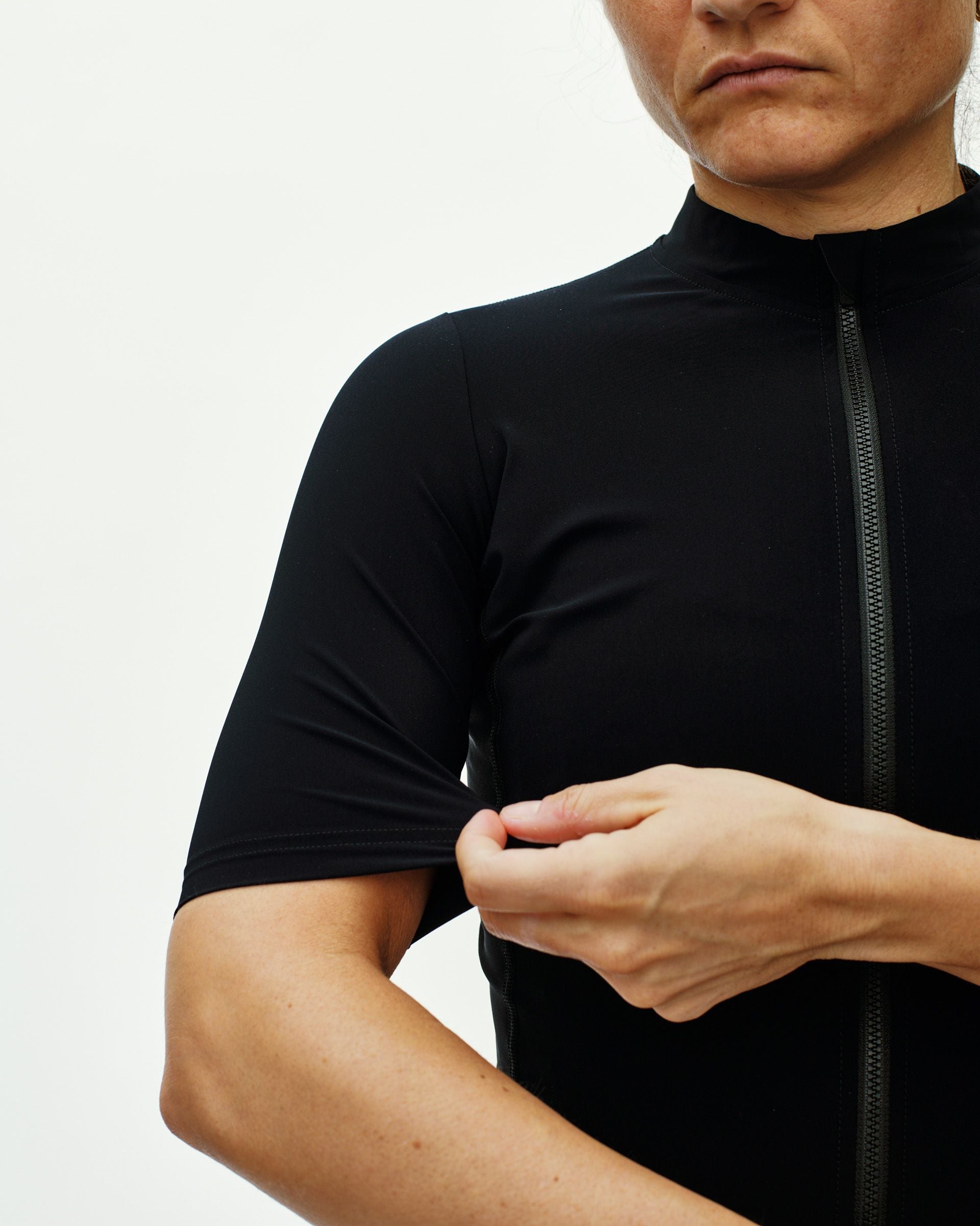 Essential Jersey - Black