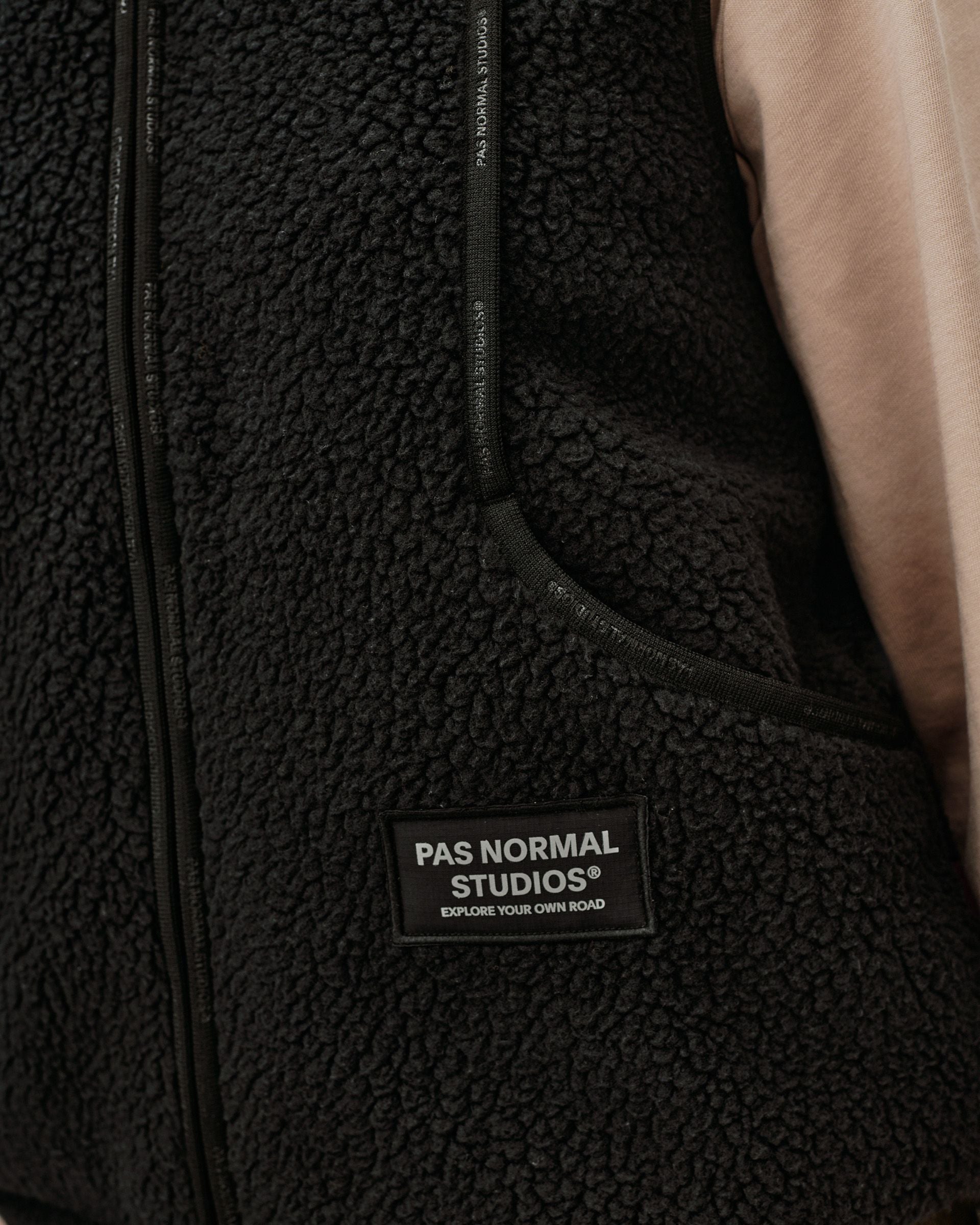 Womens Off-Race Pile Fleece Vest - Black