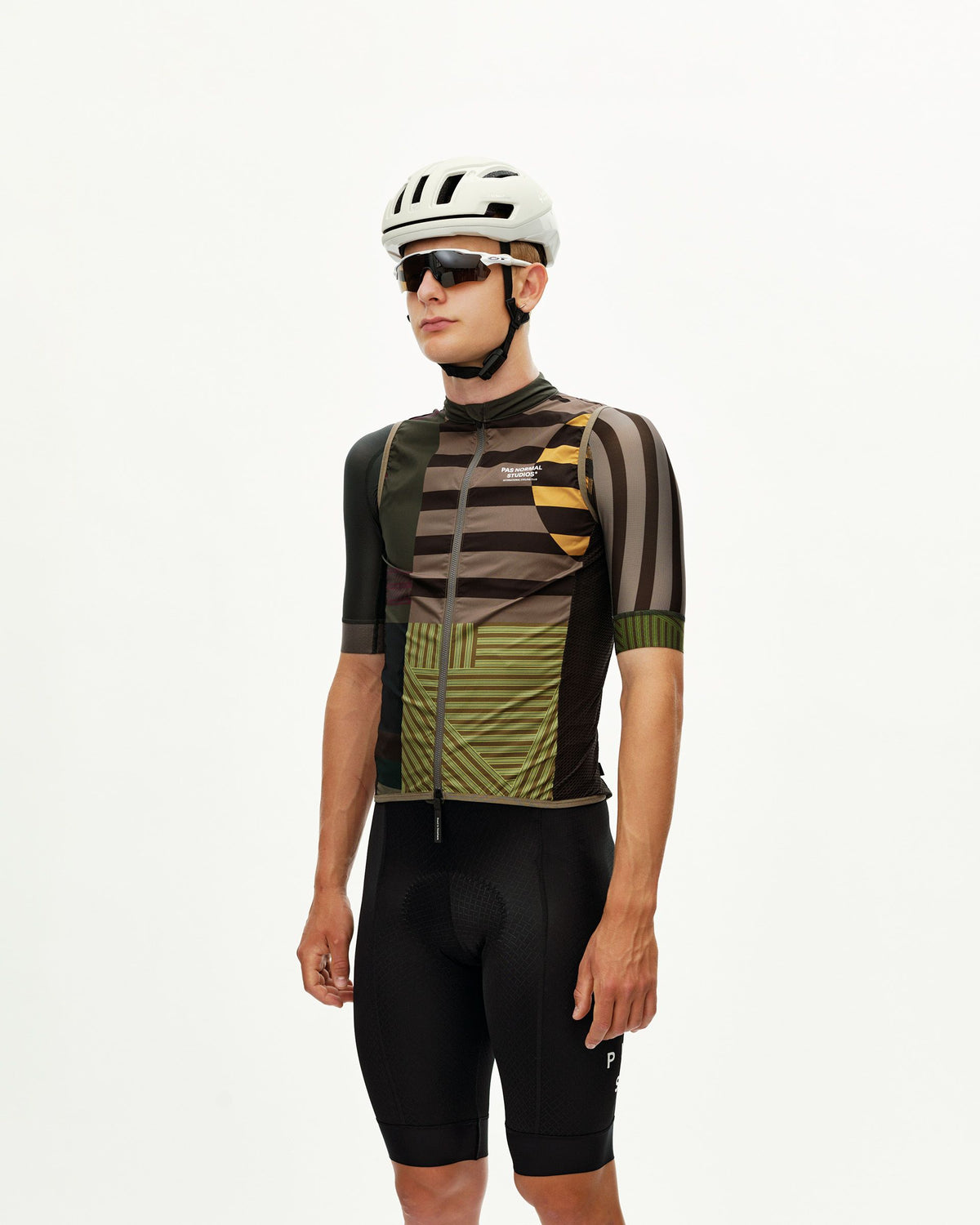 Mechanism Stow Away Gilet - AOP International Earth