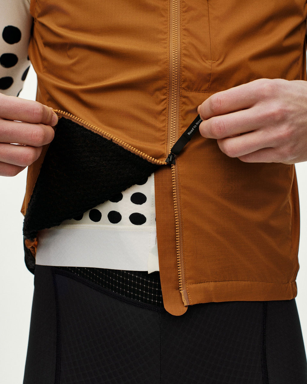 Essential Insulated Gilet - Pecan
