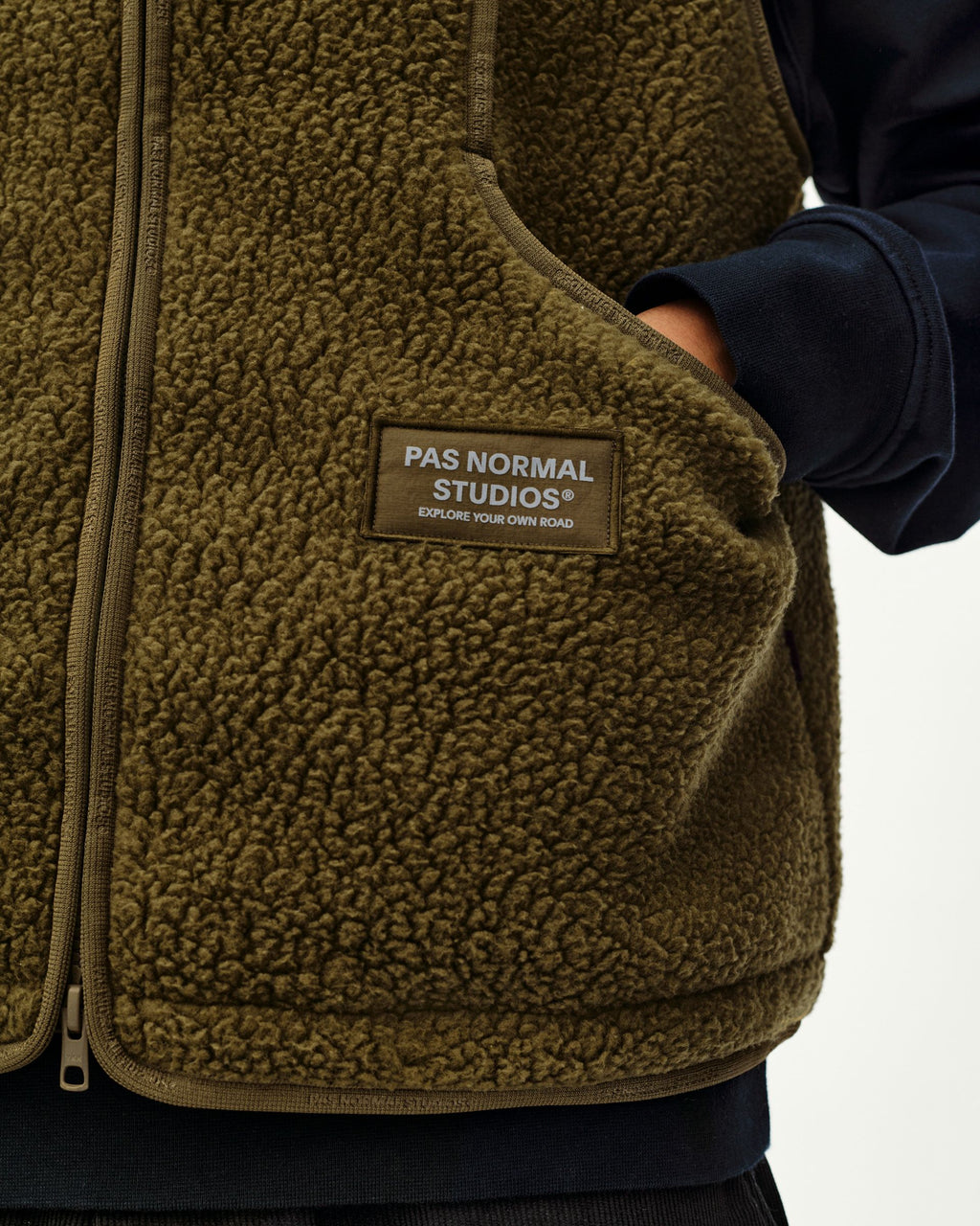 Off-Race Pile Fleece Vest - Deep Olive