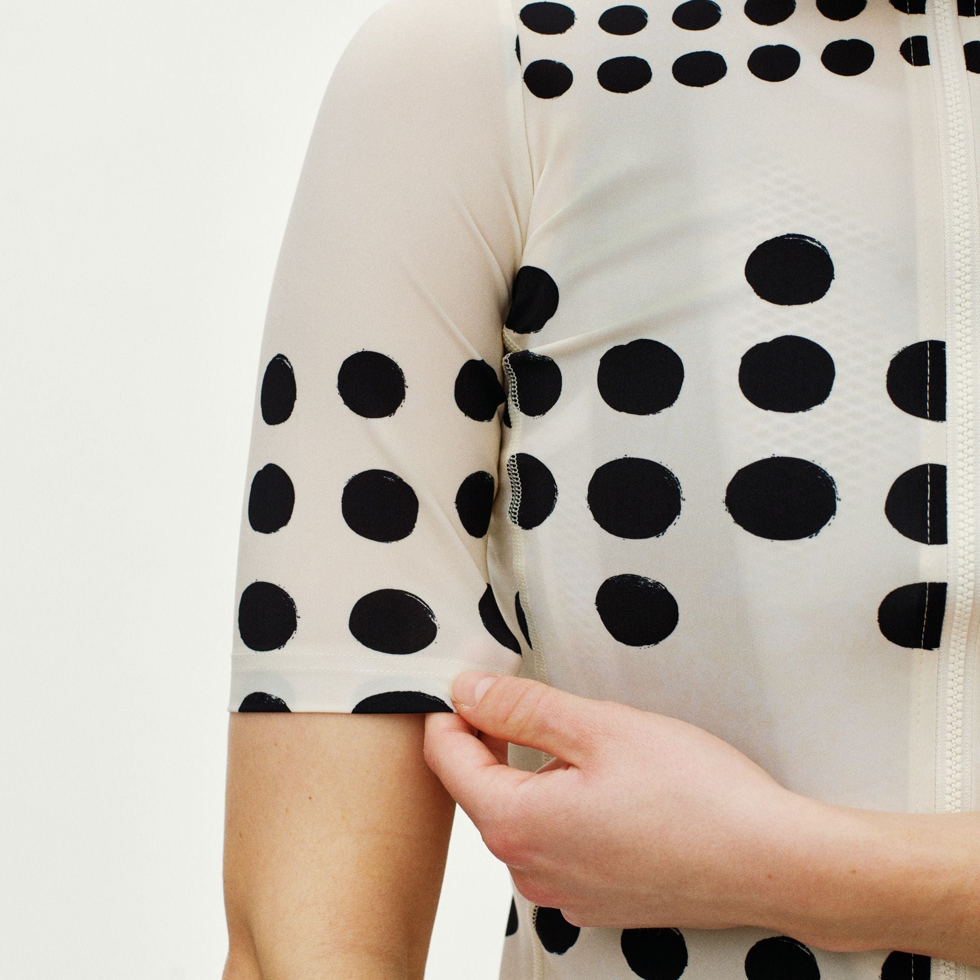 Women Essential Jersey - Dot Off White