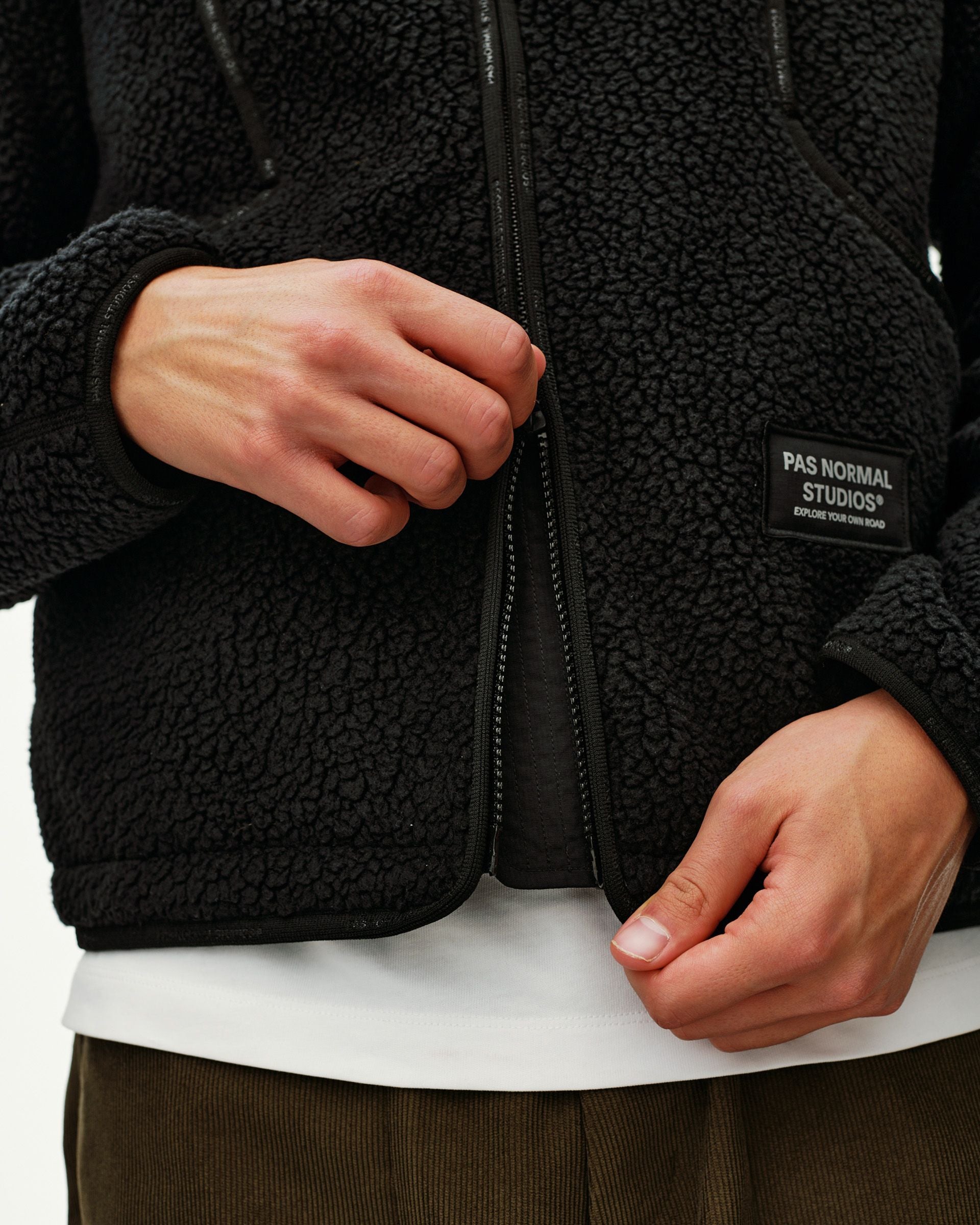 Off-Race Pile Fleece Jacket - Black